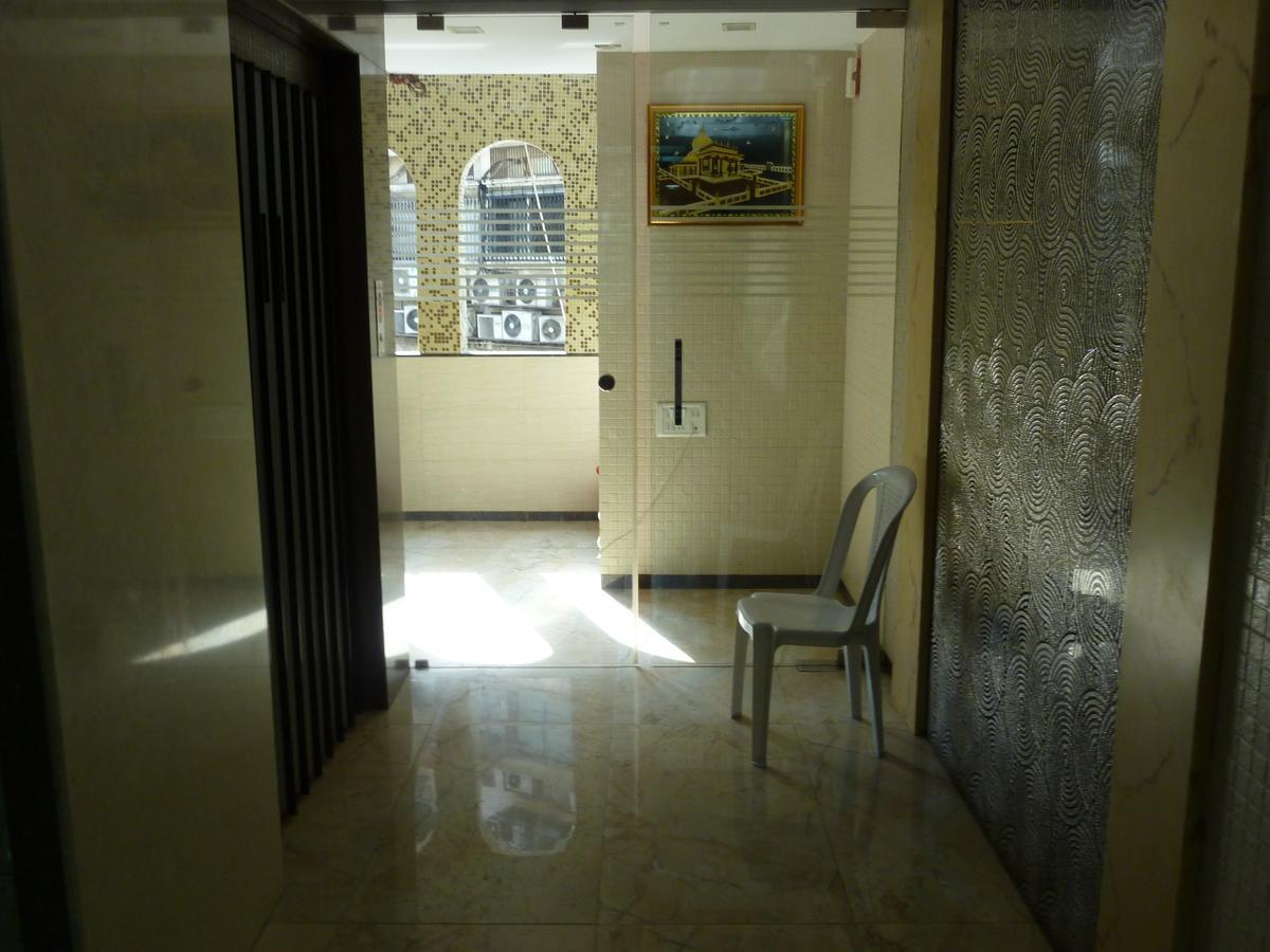 Hotel Regal Palace มุมไบ ภายนอก รูปภาพ