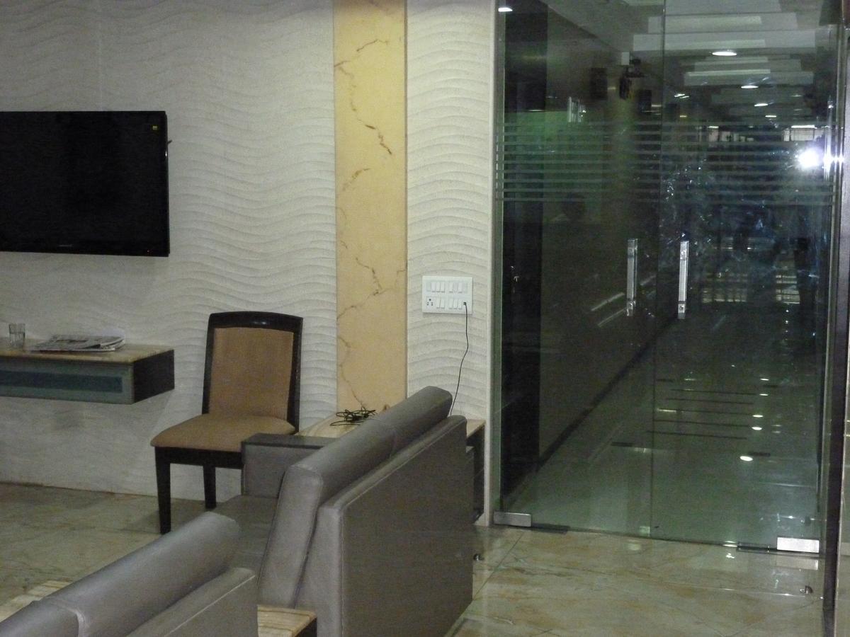 Hotel Regal Palace มุมไบ ภายนอก รูปภาพ