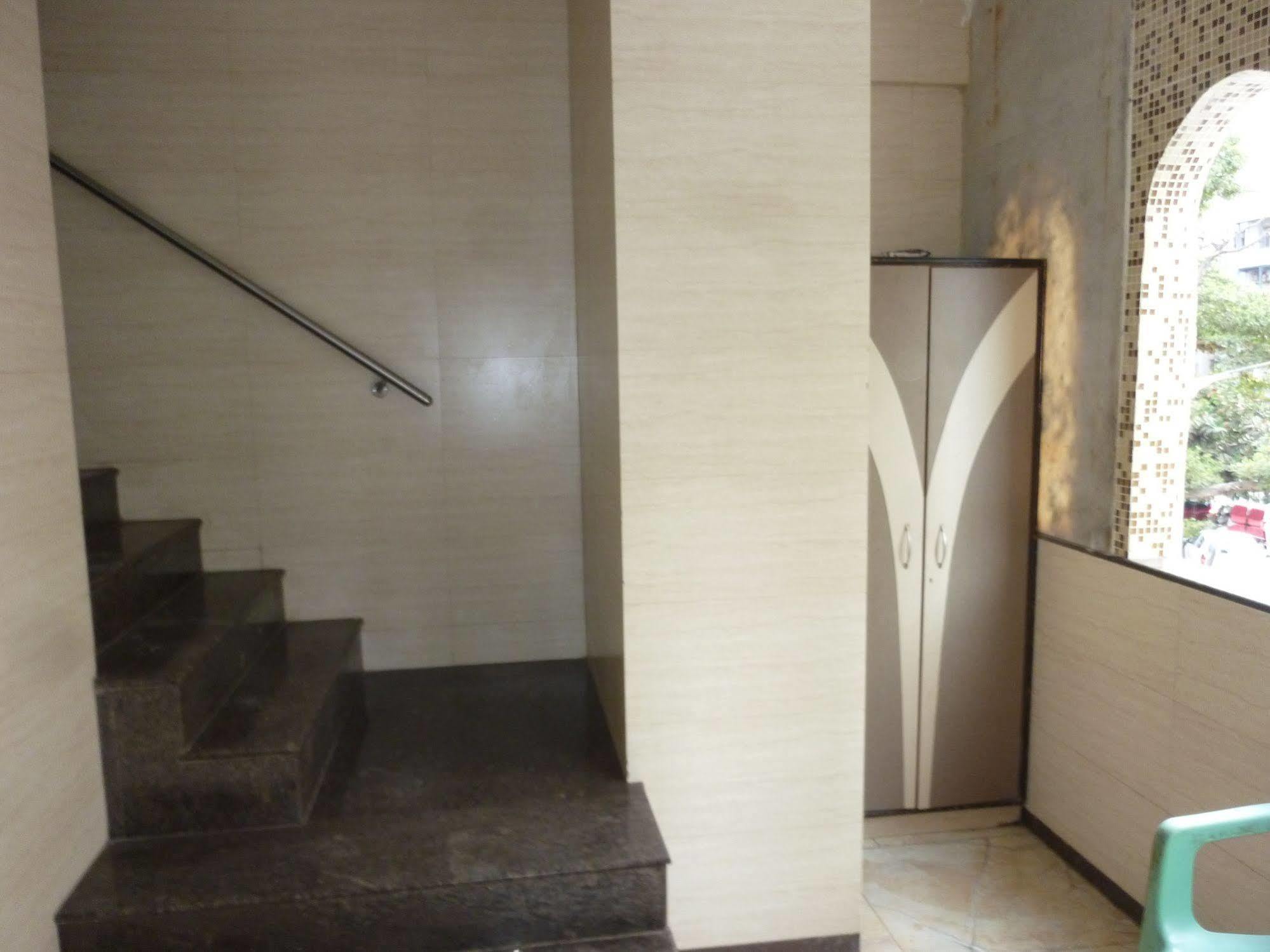 Hotel Regal Palace มุมไบ ภายนอก รูปภาพ